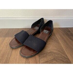 flat sandals by mootsies tootsies 9.5B Blue